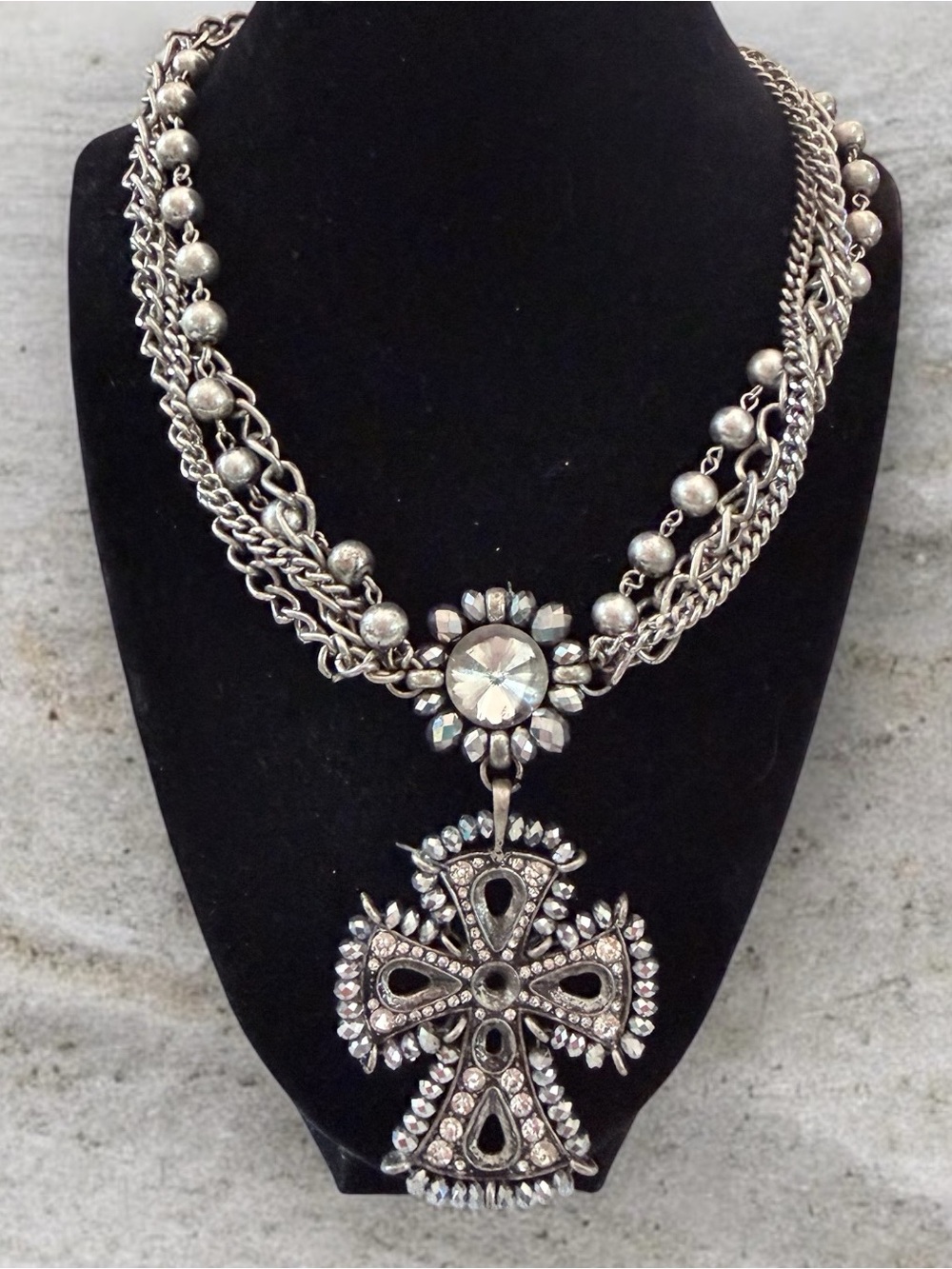 Crux Y2K Chunky Silver Multi-Chain Cross Pendant Necklace & Earring Set